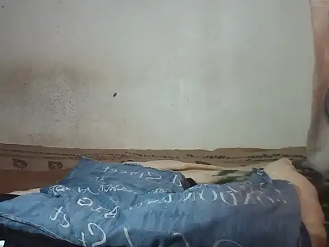 Bussyfats online show from October 6, 7:35 am