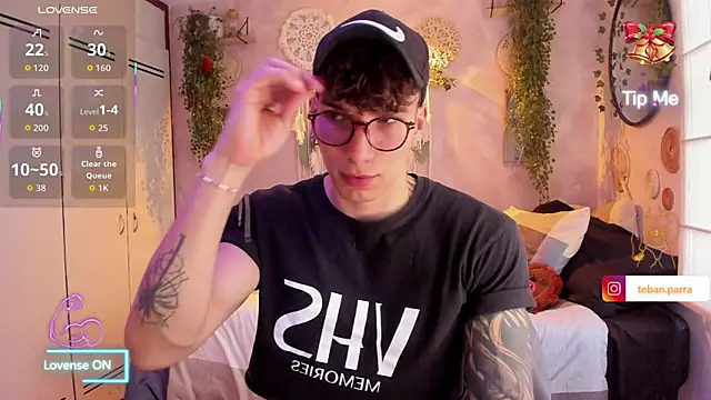 estebandi do online show from January 13, 8:46 pm