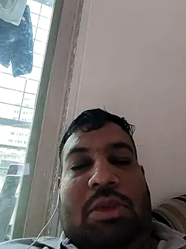 vinay smalldick online show from February 2, 2:32 am