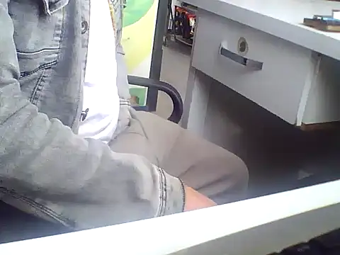 AMCIKSEVER42 online show from December 16, 12:34 pm