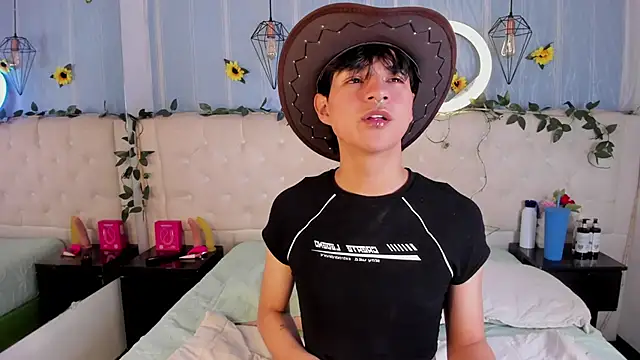 AleAurarashi online show from November 21, 3:38 am