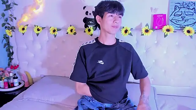 AleAurarashi online show from February 22, 12:28 pm