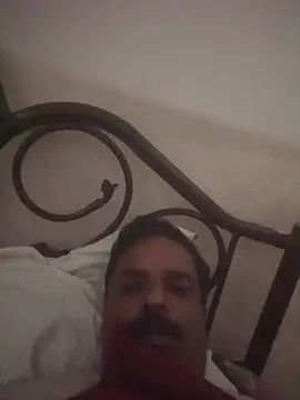 vardh033 online show from October 23, 5:49 pm