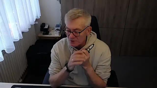 randyandy67 online show from November 18, 8:18 am