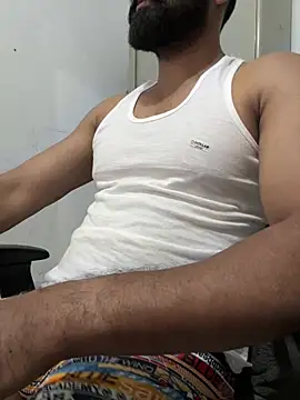 Vineeth3906 online show from April 8, 3:43 pm