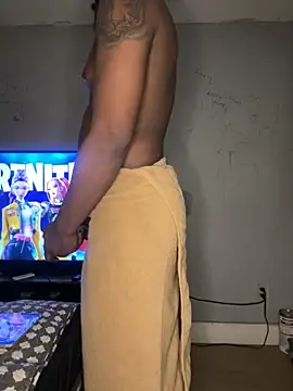 Snapshot of kingdiamond92 chatting on October 4, 12:59 am kingdiamond92 online show from October 4, 12:59 am