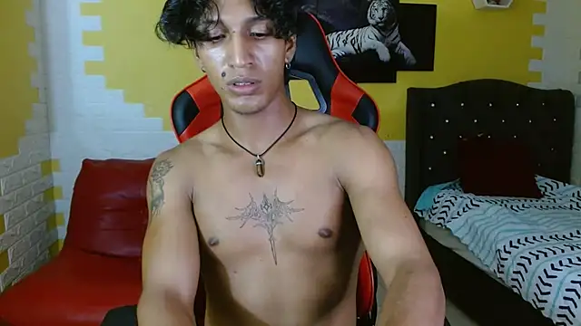 bull cam online show from October 25, 8:43 pm