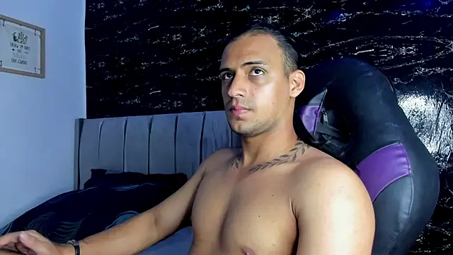 Thomas Wayne online show from March 4, 2:02 pm