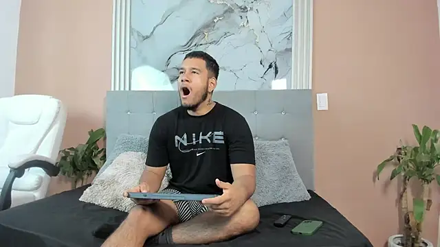  online show from March 31, 12:07 pm