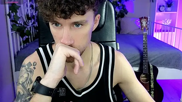 mark caron online show from November 25, 8:11 pm