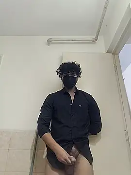 Snapshot of Goodmens5 chatting on September 11, 7:13 pm Goodmens5 online show from September 11, 7:13 pm