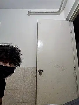 Snapshot of Goodmens5 chatting on October 11, 6:12 pm Goodmens5 online show from October 11, 6:12 pm