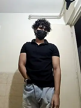 Snapshot of Goodmens5 chatting on October 13, 2:12 pm Goodmens5 online show from October 13, 2:12 pm