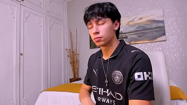 Tyler durten online show from October 29, 4:04 am