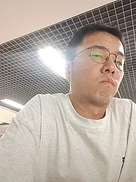 nnnnnan9527 online show from September 18, 7:10 am