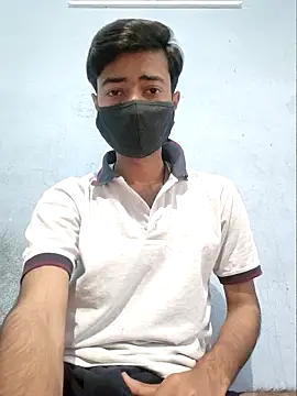 GirlsCrush  online show from March 13, 4:42 am