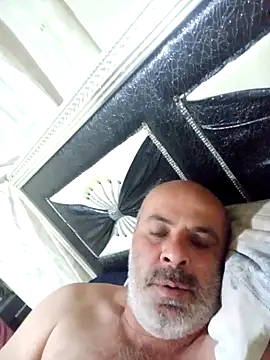 ahmetsoner4644 online show from October 3, 9:53 pm