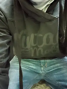 chocolate alone online show from September 22, 1:32 pm