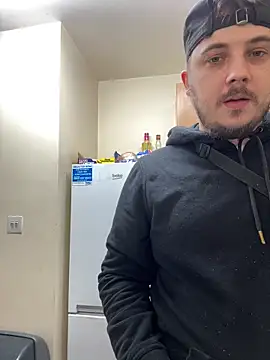 XXKieran online show from April 21, 8:09 am