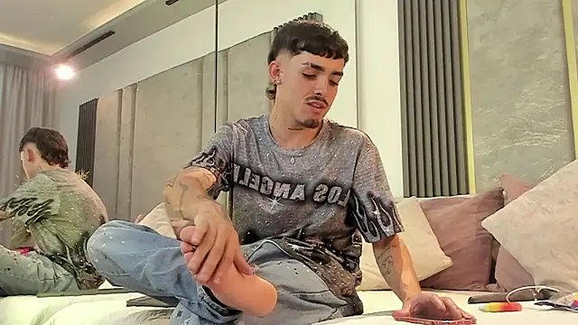 NikoStone  online show from April 17, 5:43 am