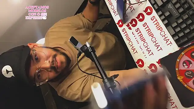 EstudioWCbogota online show from December 3, 11:00 pm