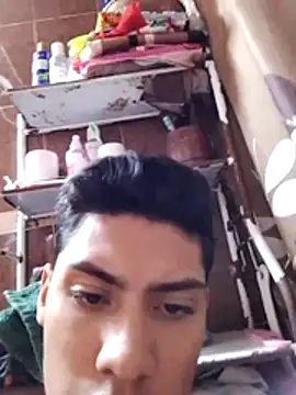 Snapshot of aispuro8505 chatting on October 19, 7:33 am aispuro8505 online show from October 19, 7:33 am