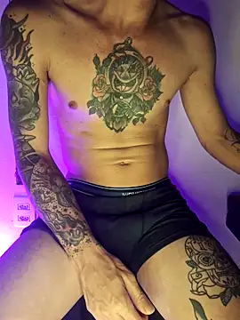 Skate012 online show from April 18, 9:47 pm