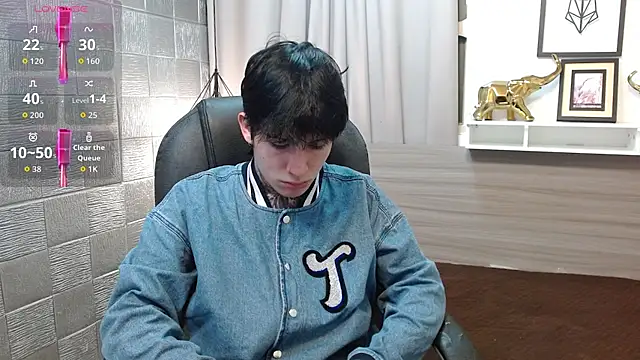 Iantwink18 online show from January 19, 3:20 am