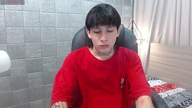 Iantwink18 online show from November 25, 6:15 am