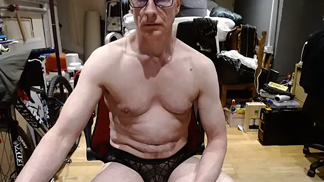 Hung2Mike online show from March 15, 9:32 pm