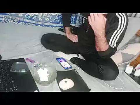 yazinyazin1 online show from March 16, 10:47 pm