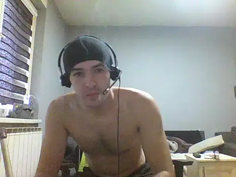 Snapshot of harryhh69 chatting on October 12, 9:03 am harryhh69 online show from October 12, 9:03 am