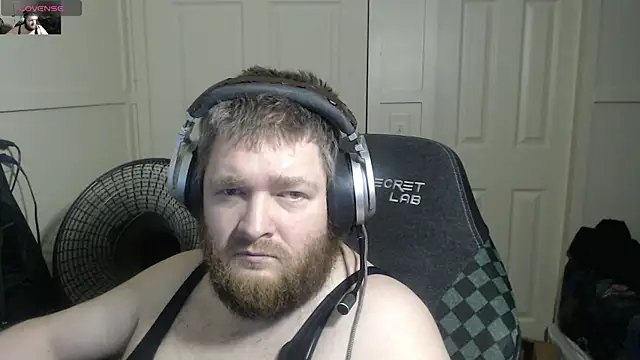 NeedyGlister online show from November 7, 8:50 am