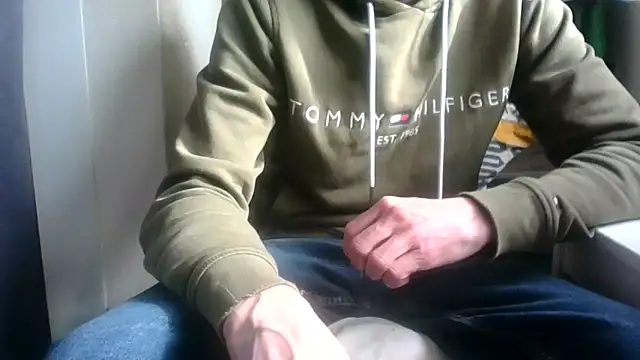 juju78jujuu online show from April 18, 8:05 am