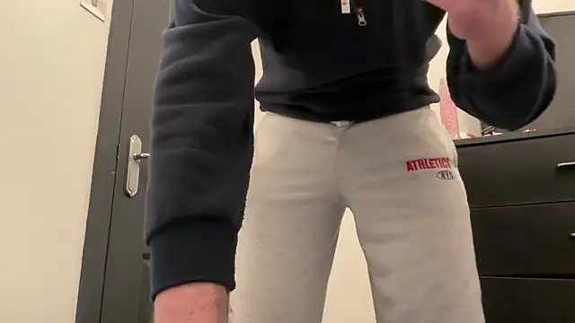 twinkydave online show from April 17, 9:28 pm