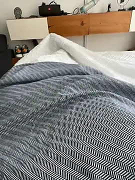 andres52720 online show from February 13, 3:39 pm