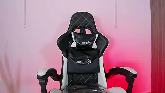 Nickyblazze  online show from September 17, 5:25 pm