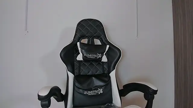 Nickyblazze  online show from September 27, 4:05 pm