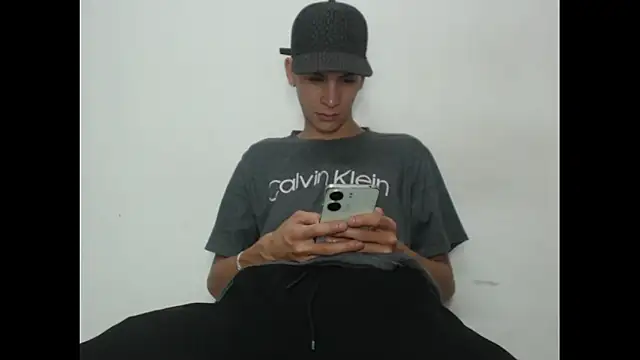 sam hottt online show from October 18, 12:15 am