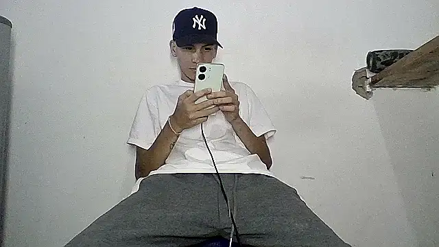 sam hottt online show from October 14, 9:22 pm