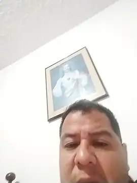 latinblack16 online show from February 15, 4:40 am