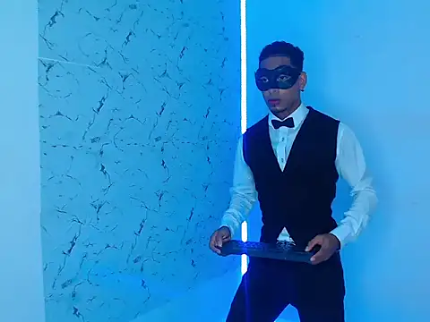 lorian vikel online show from September 13, 9:16 pm