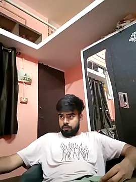 soniriyaa010101 online show from April 18, 2:51 pm