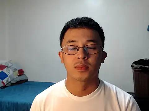 itsyour Asianboy15 online show from February 26, 1:12 pm