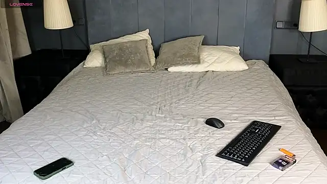 LouieEvans online show from September 26, 9:34 pm