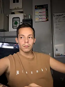 dimitryivanovv online show from October 15, 6:32 am