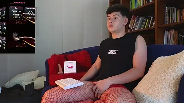 tightncuteass online show from April 18, 10:09 pm