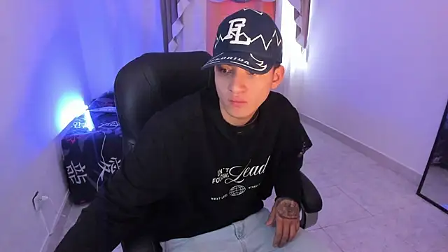 weesley boy online show from January 19, 1:24 pm