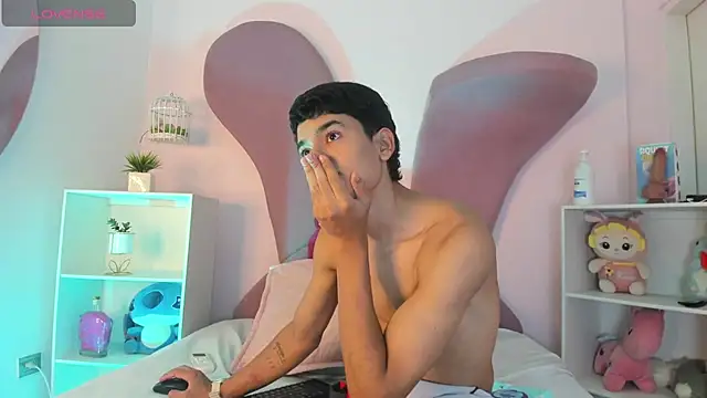 SandroVeyra online show from November 18, 3:32 am