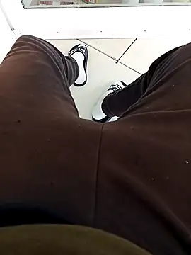 fullystroked online show from October 25, 10:39 am